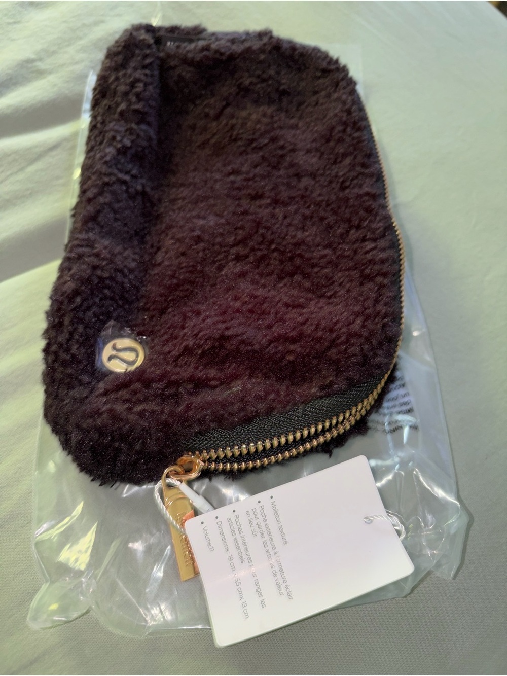 lululemon Sherpa Belt Bag - Black with Gold Hardware